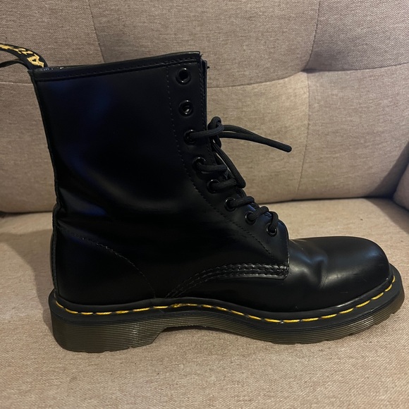 Dr. Martens 1460 Smooth Leather Lace Up Boots - Picture 7 of 15